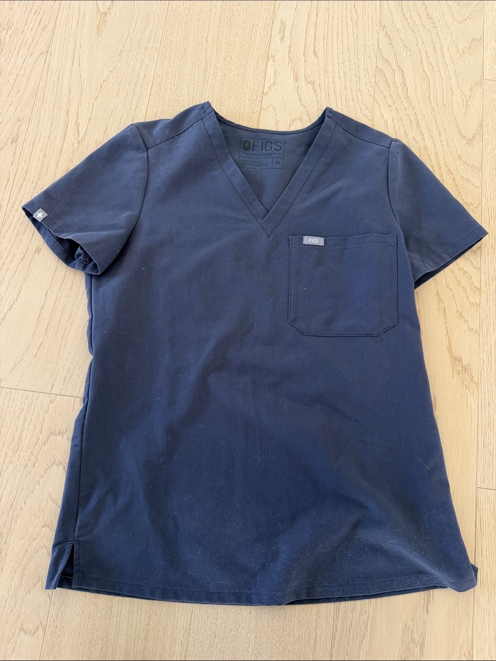 FIGS Catarina Grey V-Neck Scrub Top